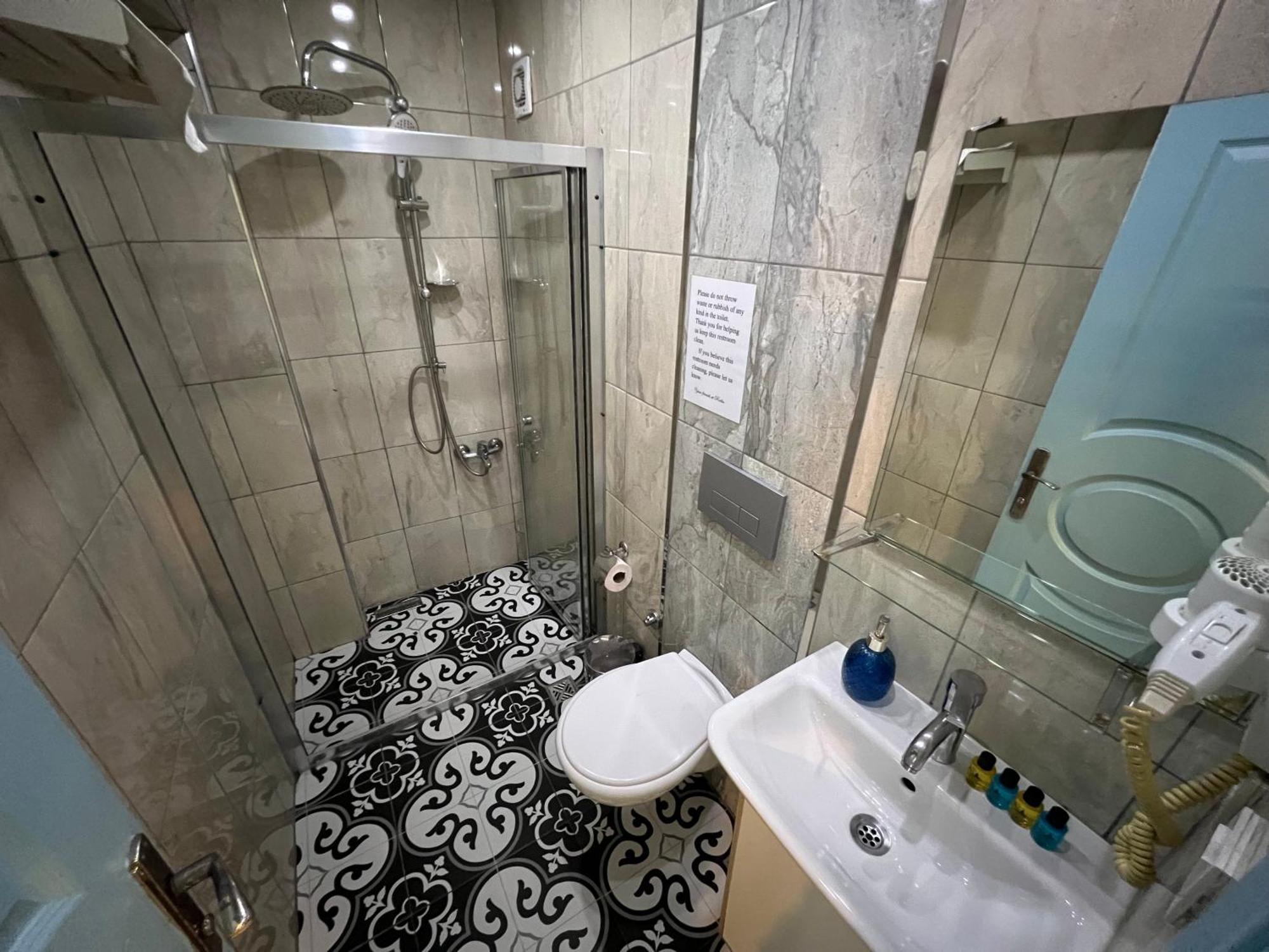 Rodin Hostel Istanbul Eksteriør bilde